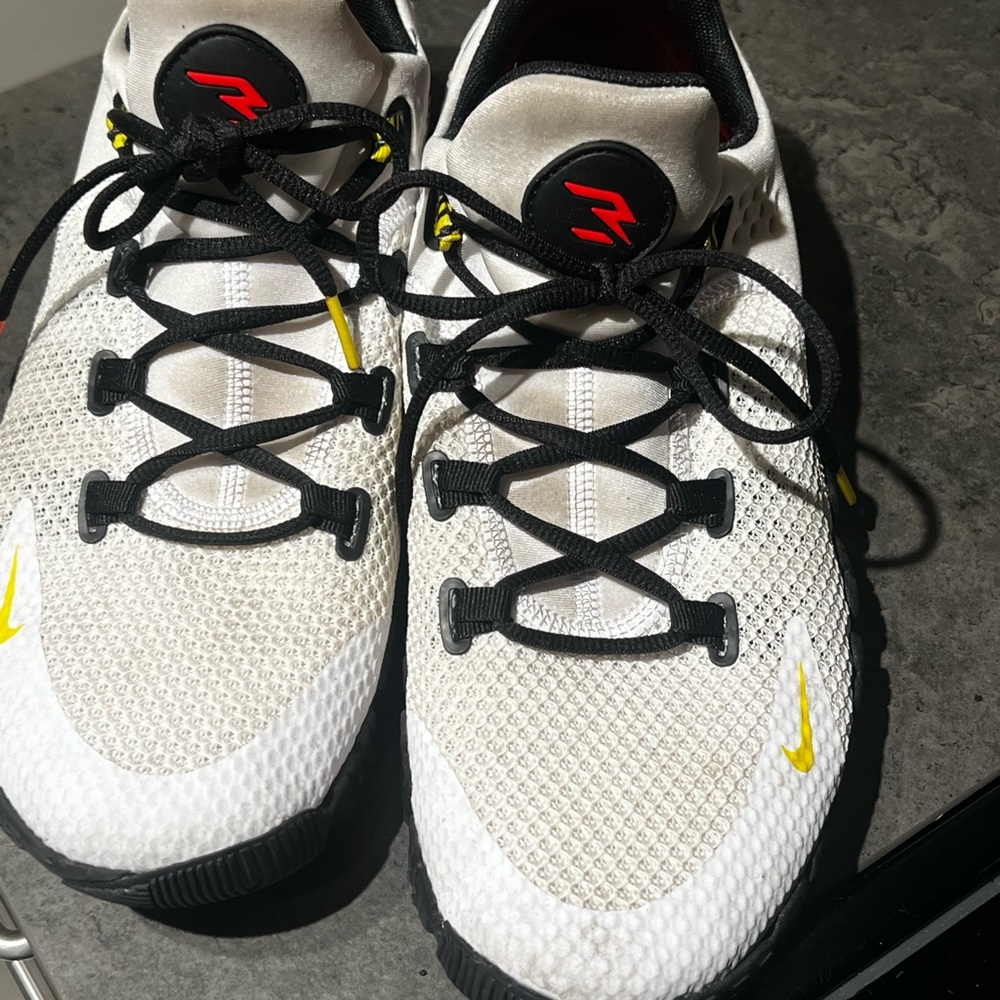 NIKE METCON FREE 4 RUSSLE WILSON EDITION